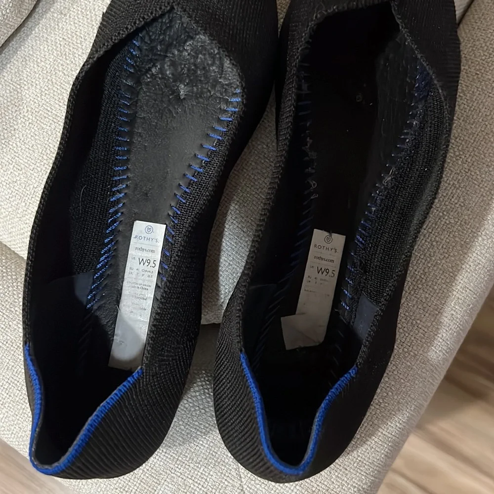 Black Rothy Point Size 9.5 - Picture 10 of 10